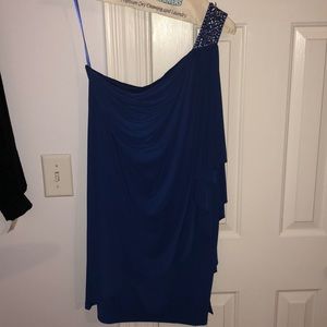 One shoulder tight dress